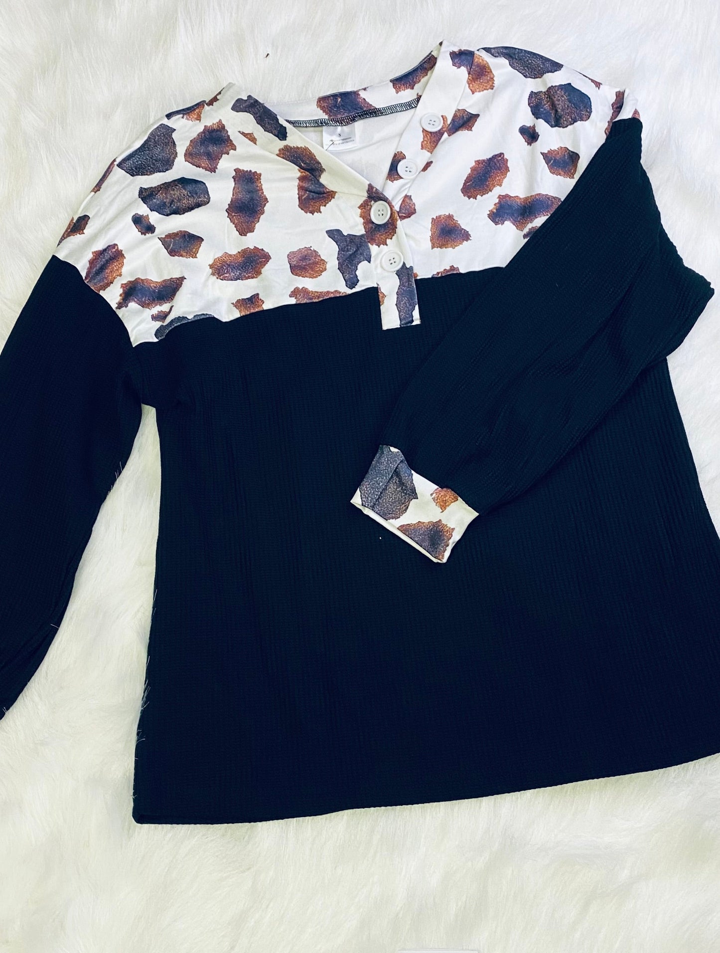 336-Cow print black shirt