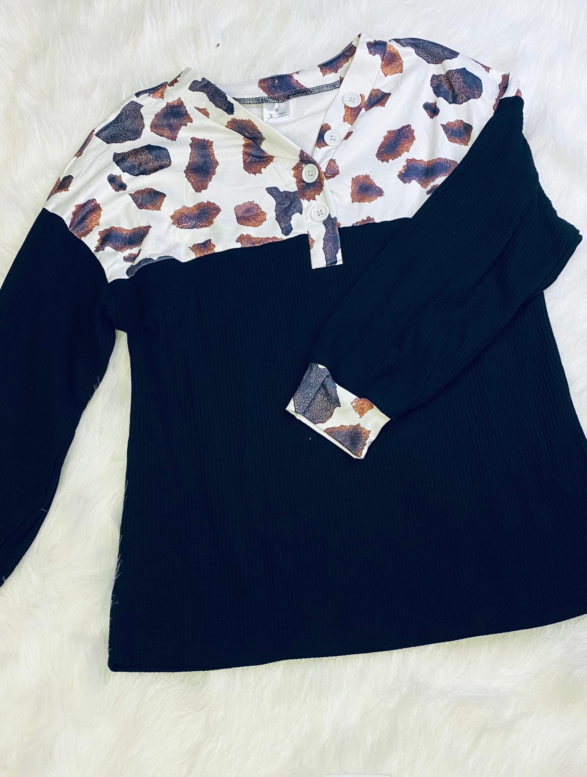 336-Cow print black shirt
