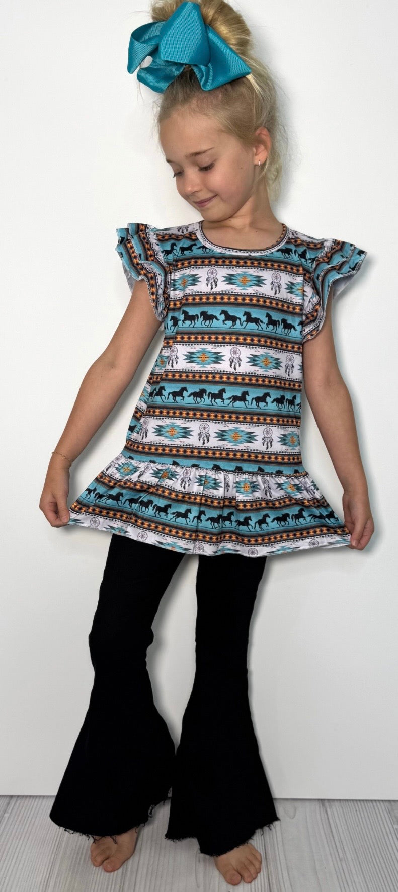 907 Turquoise Aztec Bell Set