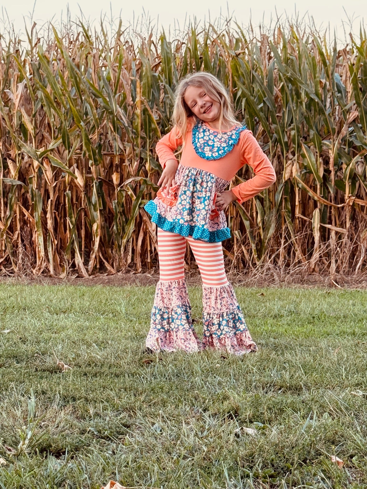 878 Orange Stripe and Floral Bell Set