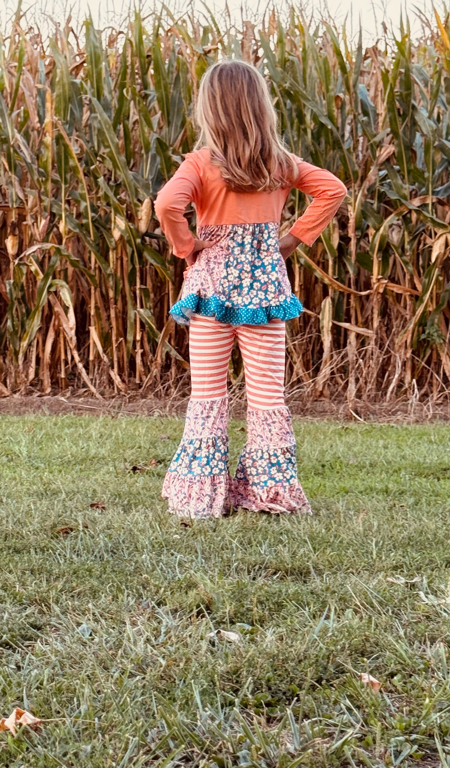 878 Orange Stripe and Floral Bell Set