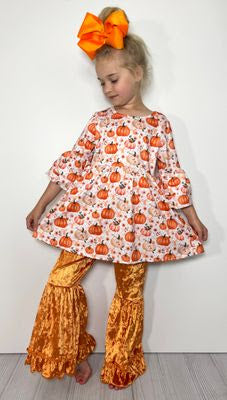 748 Pumpkin Velvet Set